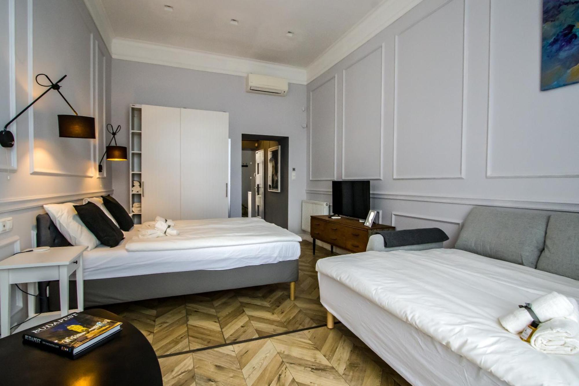 Wilson'S Oktogon Square Suite Apartment Budapest Exterior foto