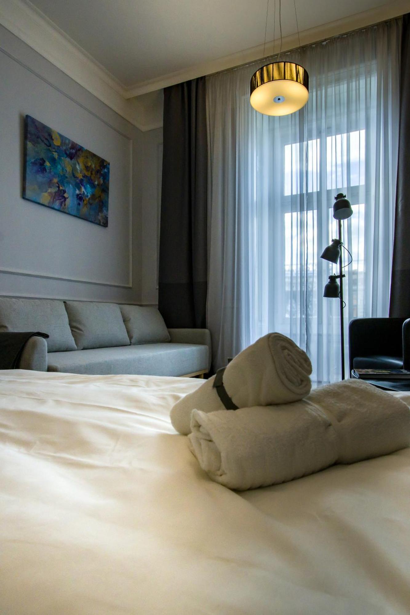 Wilson'S Oktogon Square Suite Apartment Budapest Exterior foto